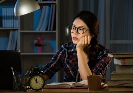 Minuman Rempah Sehat Penangkal Lelah bagi Gen Z Begadang