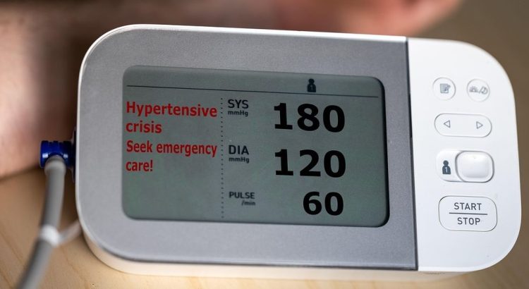 Waspadai Krisis Hipertensi dan Gejala Tekanan Darah Tinggi
