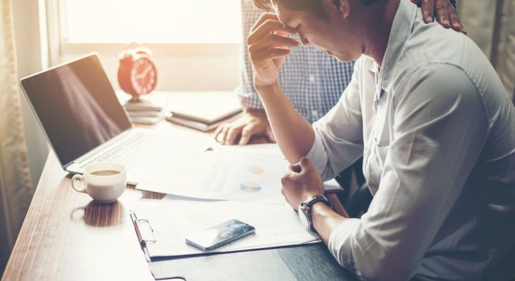 Tekanan Kerja Bisa Picu Depresi, Ini Kata Psikolog